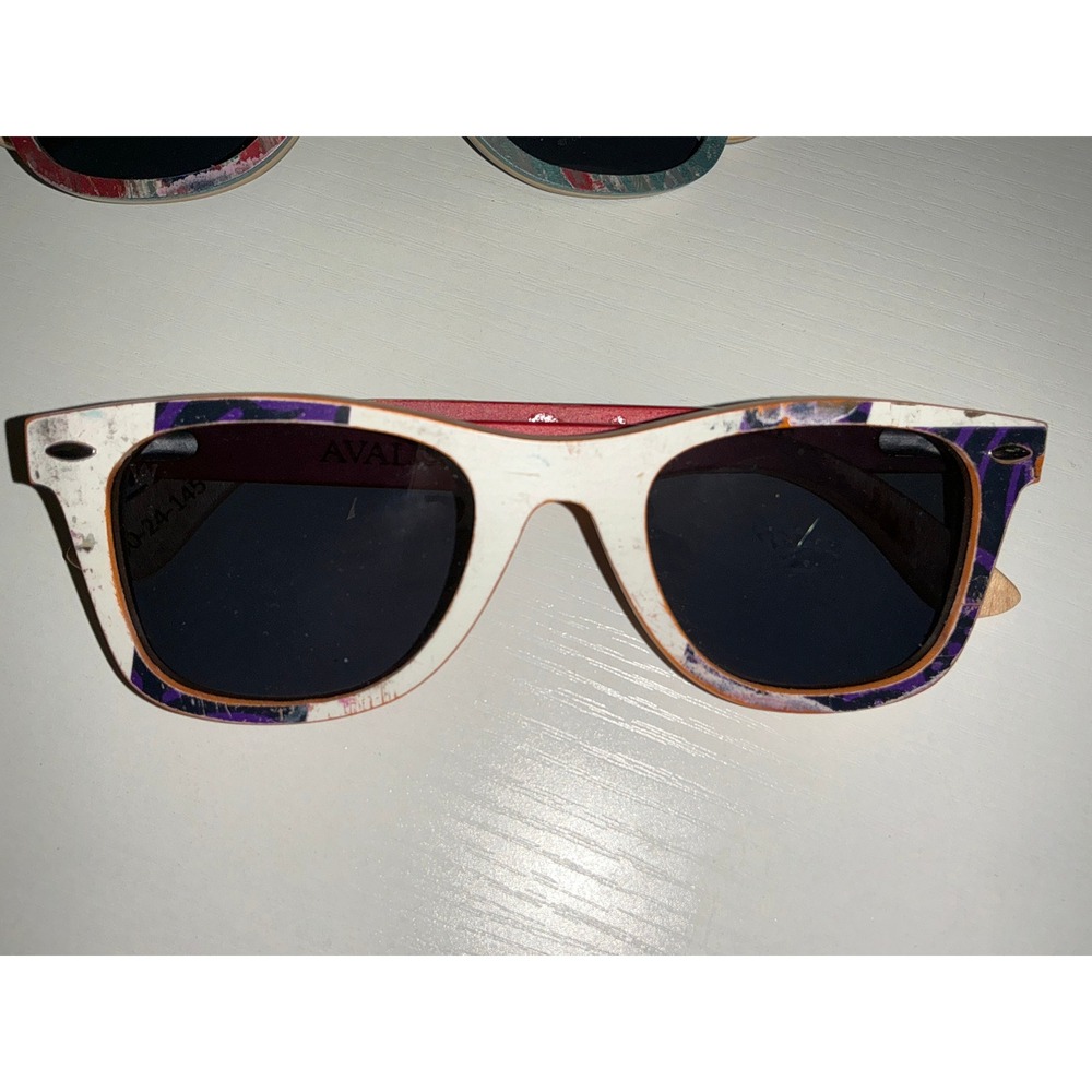 Woodzee Recycled Skateboard Sunglasses Unisex Size 50-24-145 (Avalon) Whi/Blu